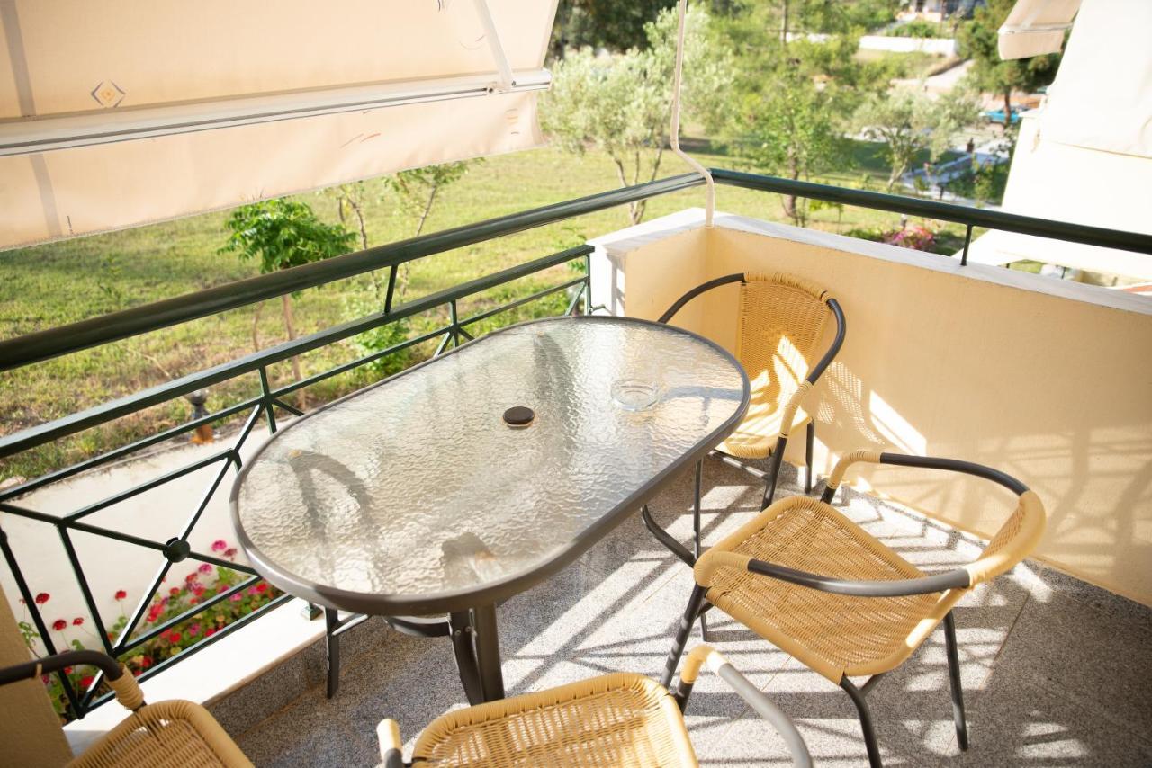 Nikos Apartments Ormos Panagias Exteriör bild