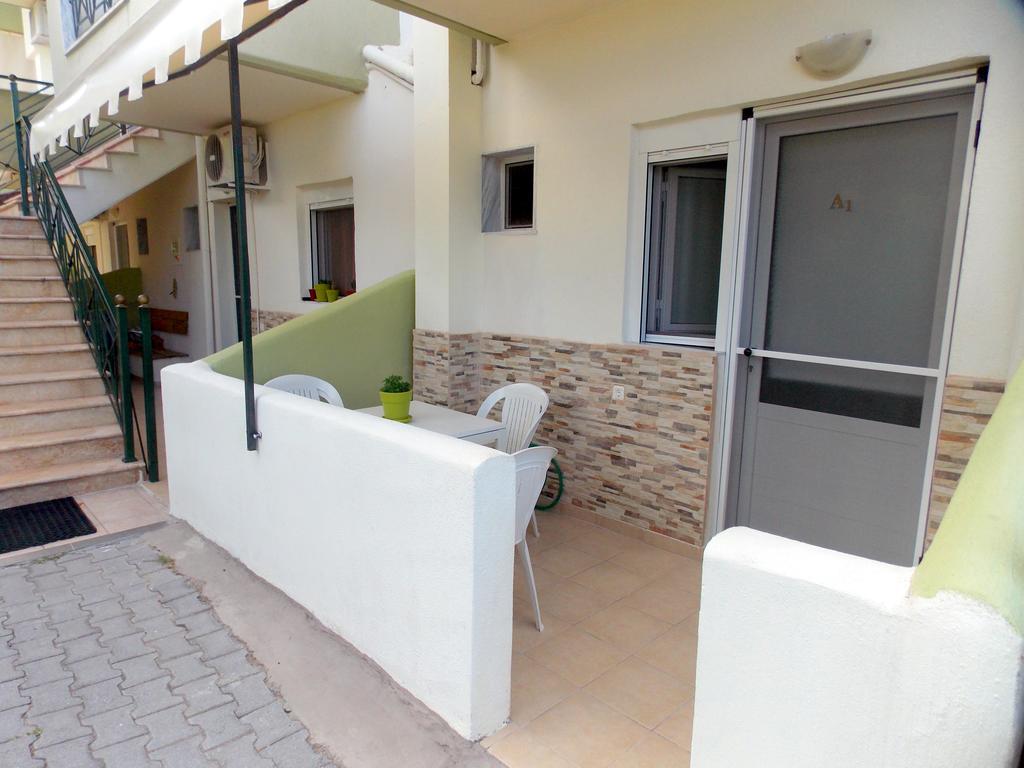 Nikos Apartments Ormos Panagias Exteriör bild